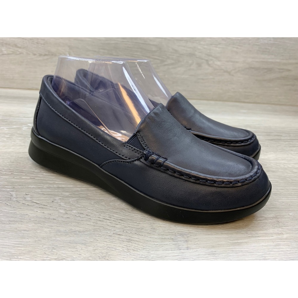 Clarks Collection Ellowin Lux Navy Leather Loafers Women's 7.5 Comfort Shoes
